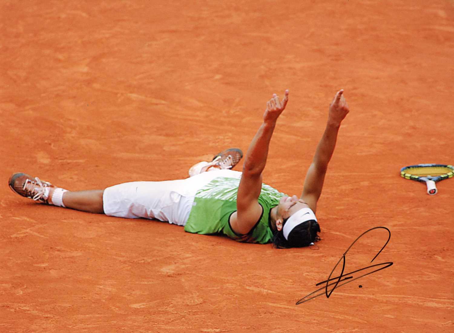 Lot 10 - NADAL RAFAEL: (1986- )