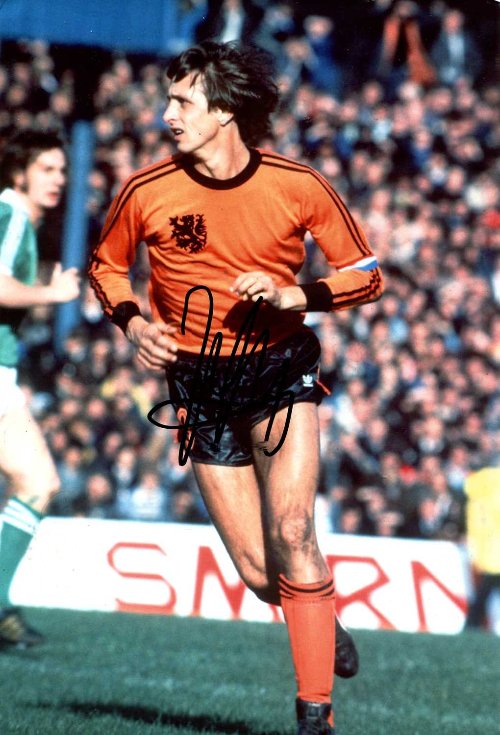 Lot 23 - HOLLAND FOOTBALL