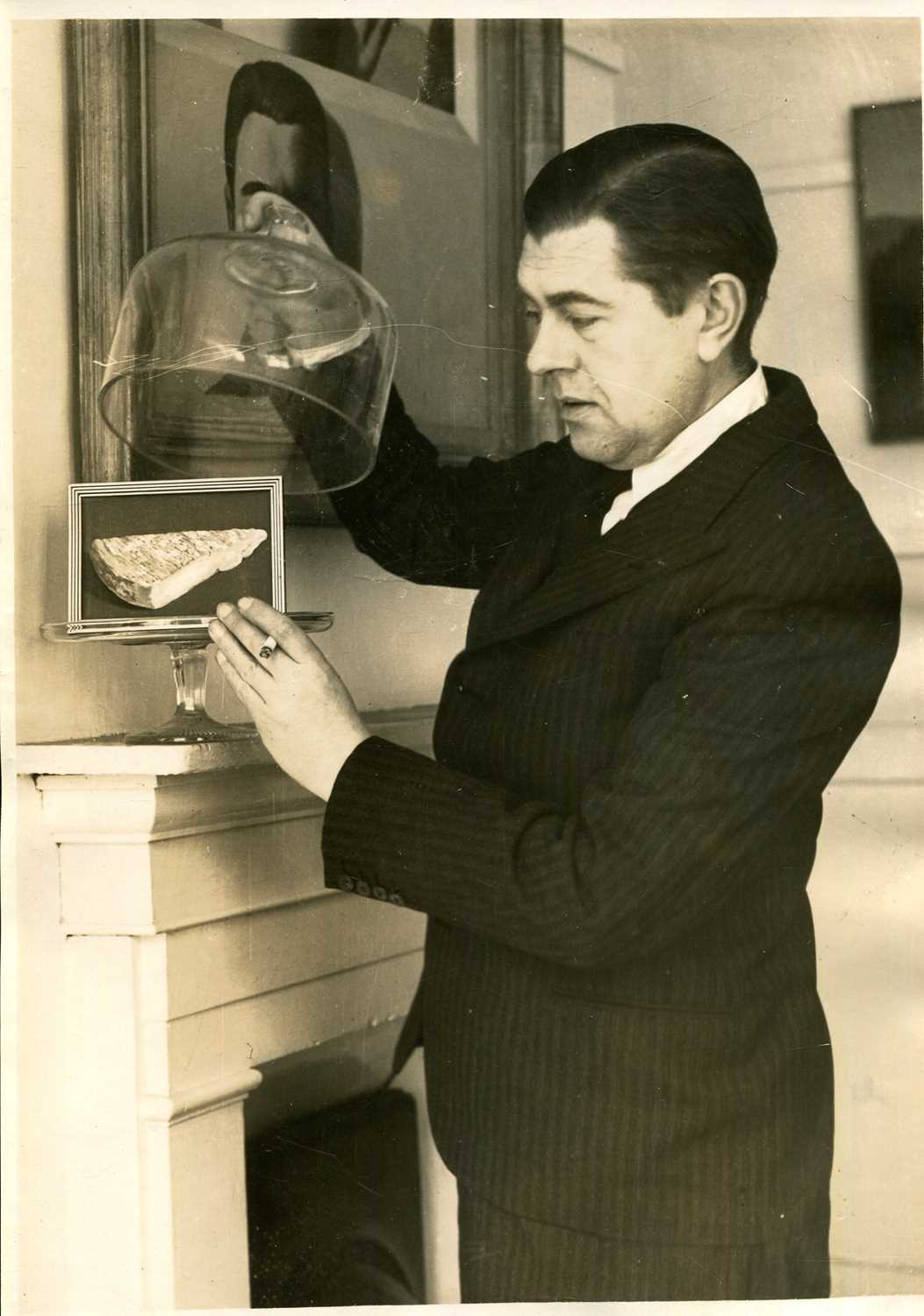 Lot 869 - MAGRITTE RENE: (1898-1967)
