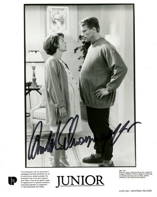 Lot 39 - SCHWARZENEGGER ARNOLD: (1947- )
