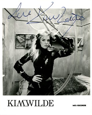 Lot 541 - WILDE KIM: (1960- )