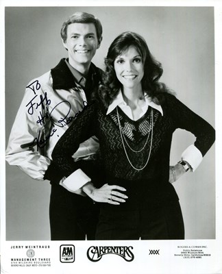 Lot 534 - THE CARPENTERS