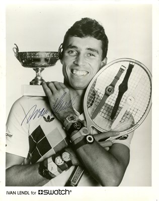 Lot 13 - TENNIS